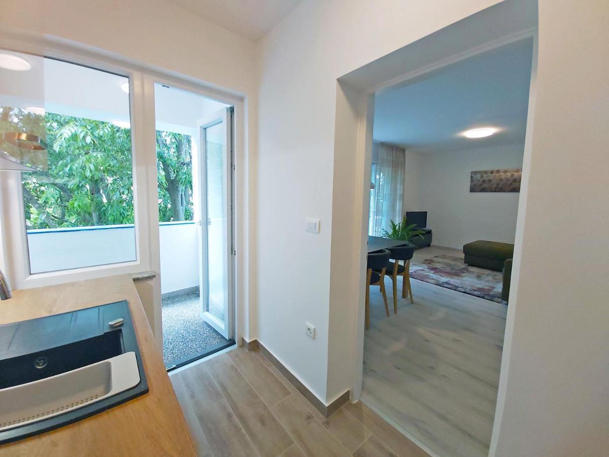 Green City Point Apartment Pula Exterior foto